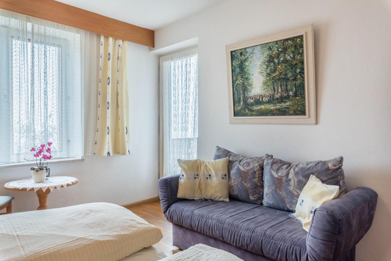 Adang Fernblick Apartment Tirolo
